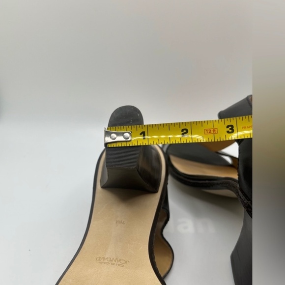 Circa Joan & David Women”s DIMORASHA Black Leather T- Strap Heels Size 7.5 - Picture 12 of 12